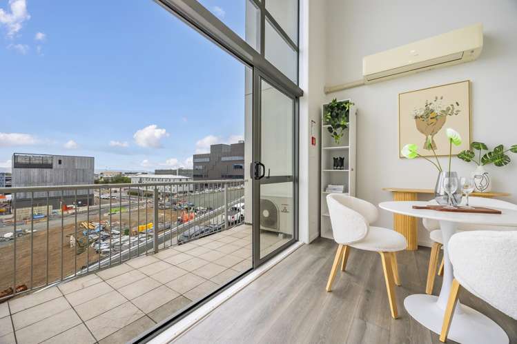 408/10 Flower Street Eden Terrace_12