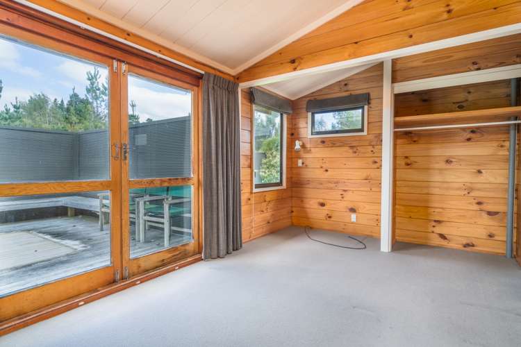 2/152 Mapara Road Acacia Bay_12