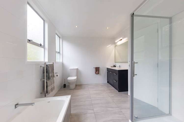 79 Daffodil Street Titirangi_15