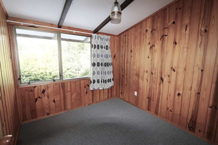 10 Upland Road Huia_16