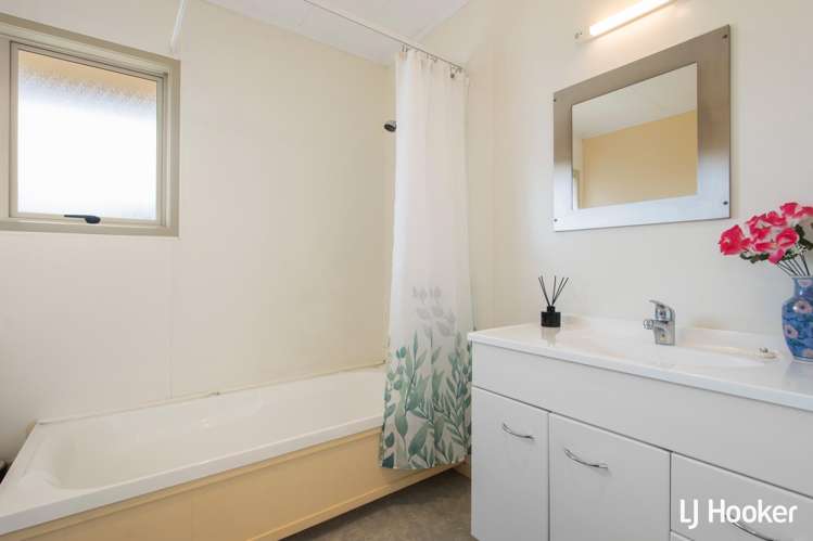 12 Carrick Robertson Place Waihi_17