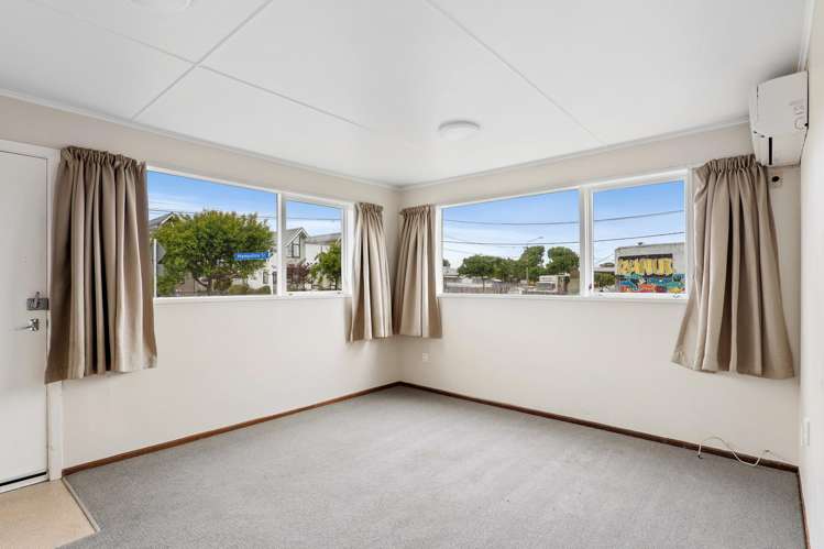 1 and 2/51 Portsmouth Street and 1 and 2/73 Hampshire Street Aranui_17