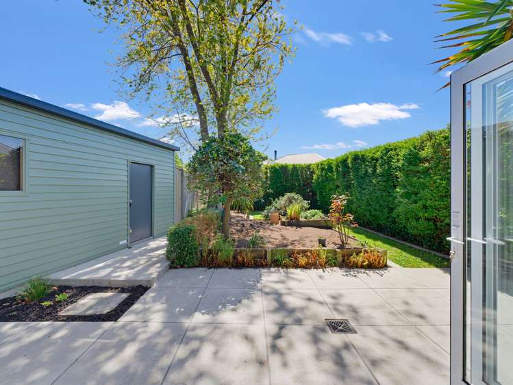 379 Ilam Road Bryndwr_25