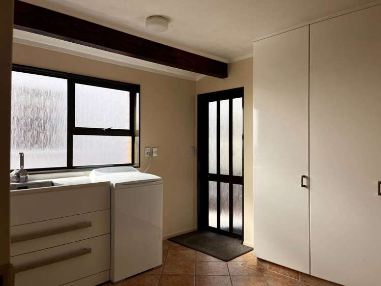 8 Durness Place Red Beach_19
