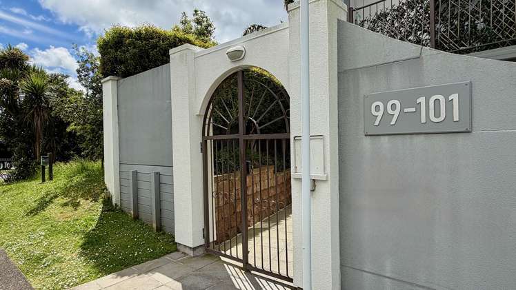 4/99 Mokoia Road Birkenhead_17