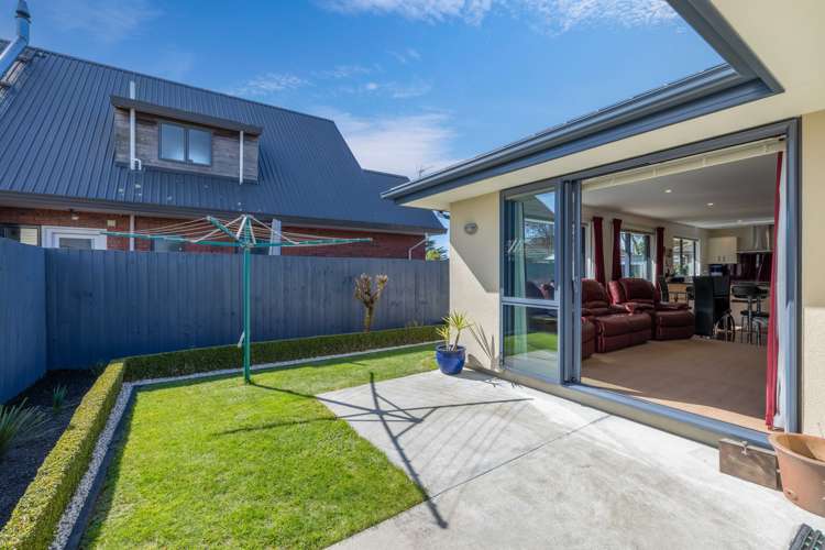 35 Loughton Street Burwood_13