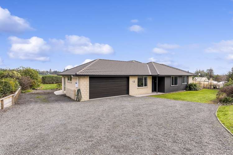 18 Mountain View Drive Manakau_16