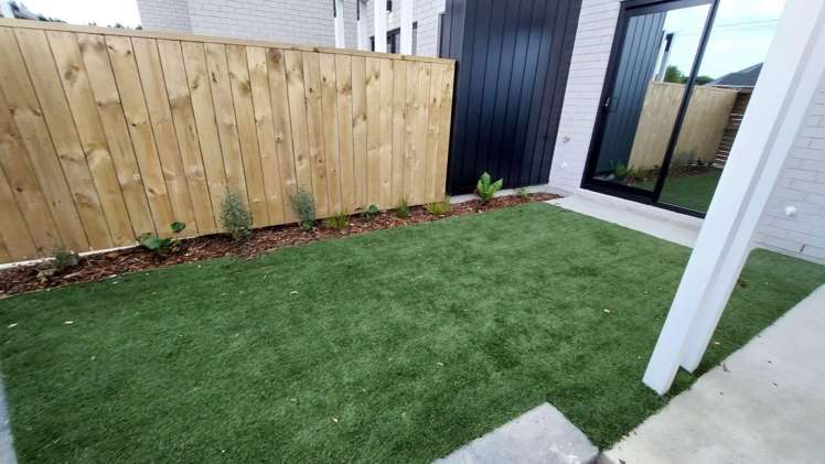 8/21 Awaroa Road Sunnyvale_10