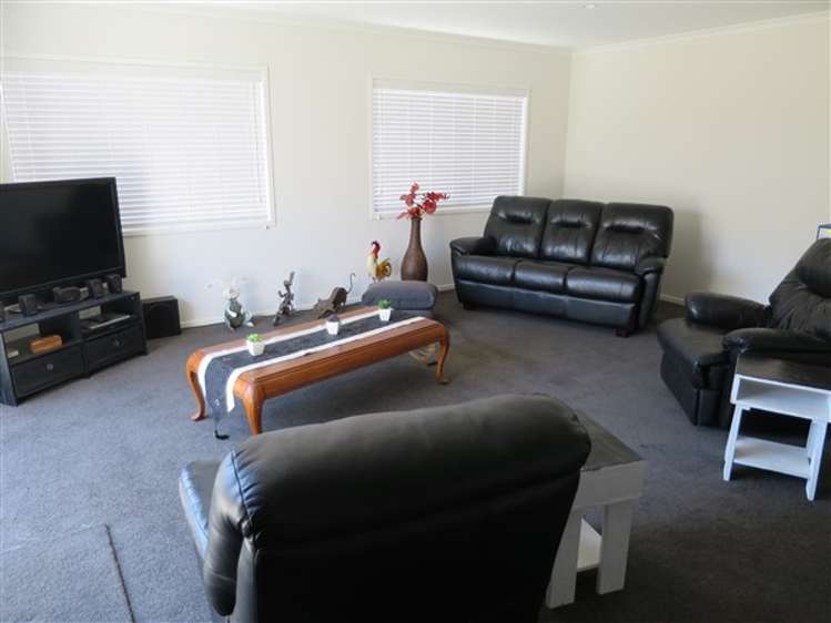 43 Puhirake Crescent Pyes Pa_3