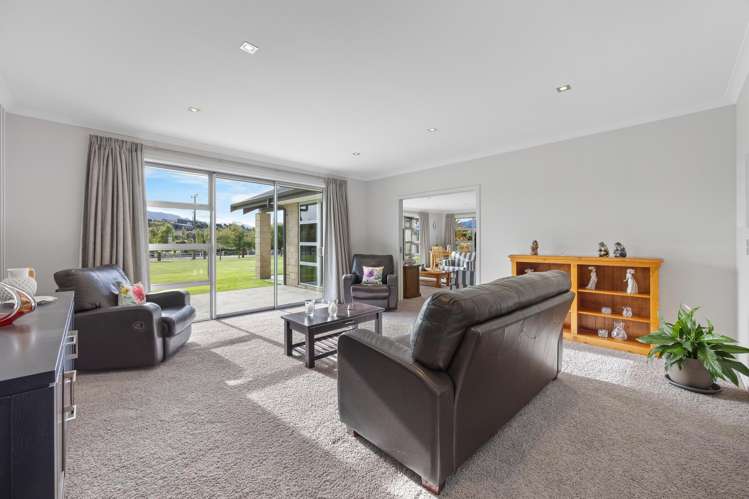 8 Hidden Hills Drive Wanaka_6