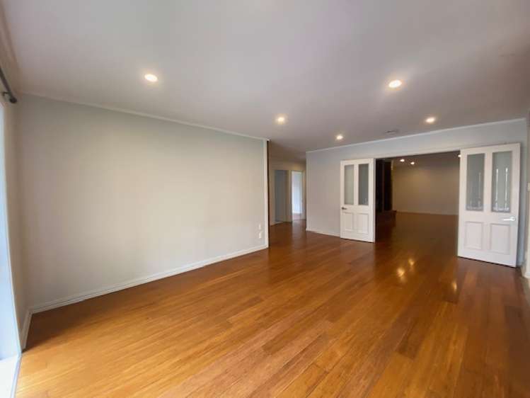 40 Gracechurch Drive 10673_16