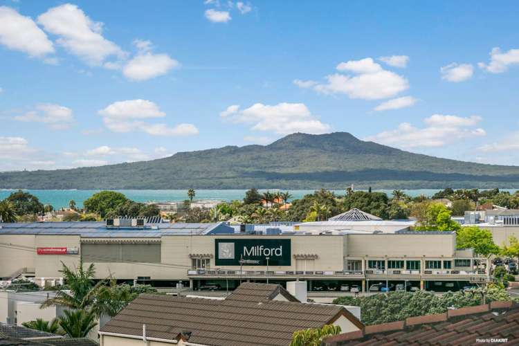 2/26a Tobruk Crescent Milford_1