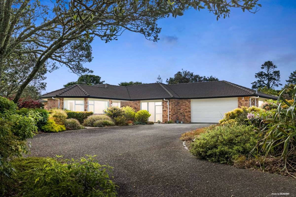 294 Razorback Road_0