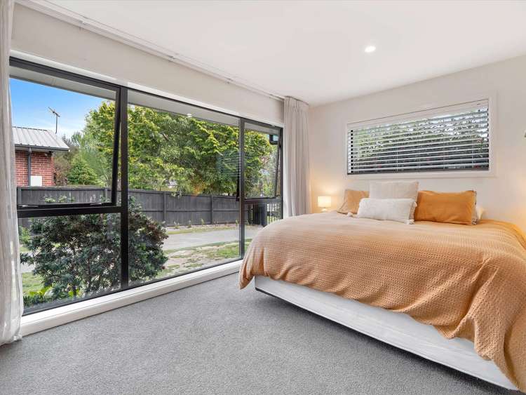 53 Woodbury Street Russley_18