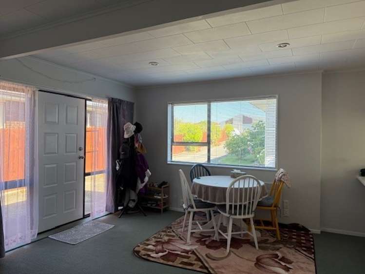12a Columba Place 1105_2