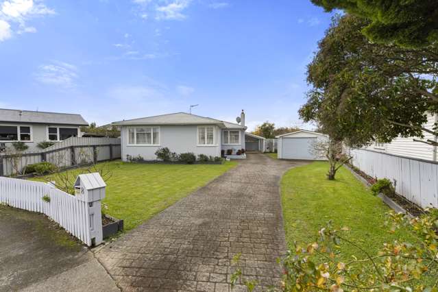 8 Anglesey Place Awapuni_1