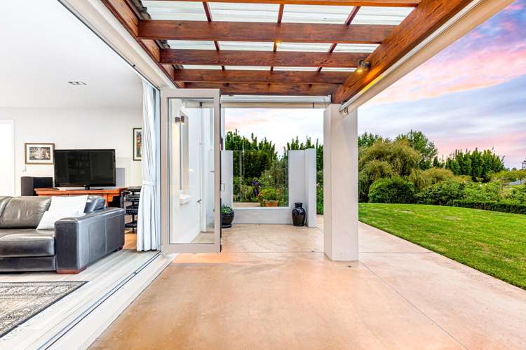 47 Lloyd Road Riverhead_13