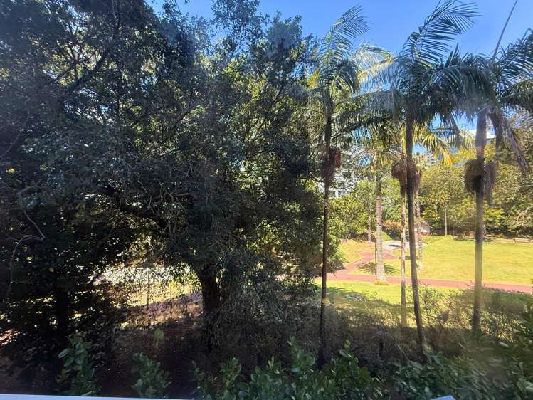 G2/48 Greys Avenue Auckland Central_2