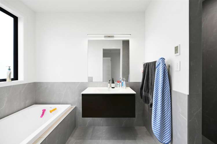 402 Lake Road 2610_13