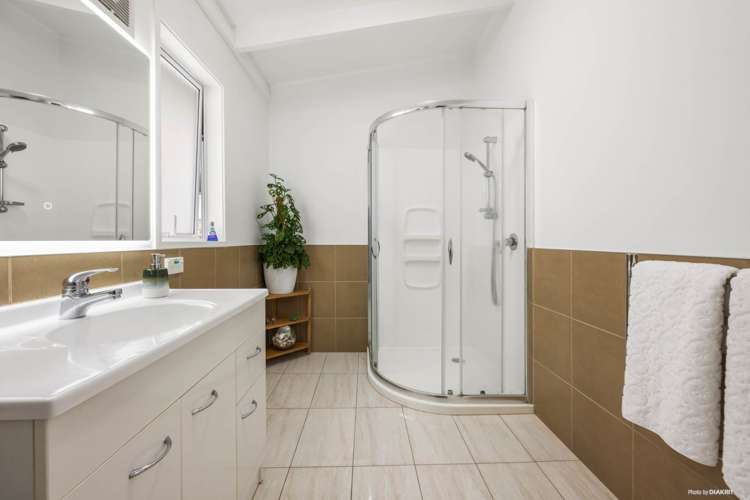 23 Hatfield Heights Hatfields Beach_20