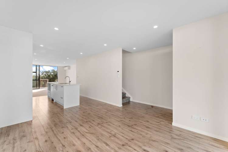 8 Seafarer Crescent Stanmore Bay_9