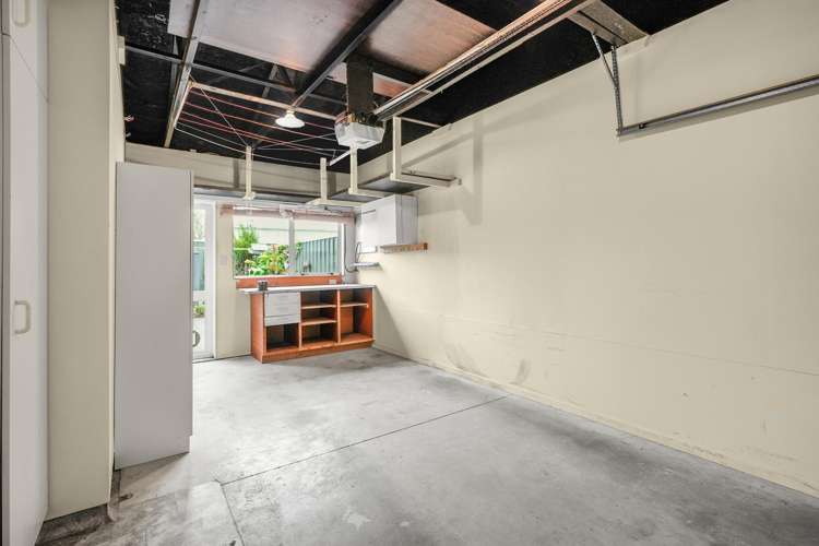 2/73 Tama Street Alicetown_19