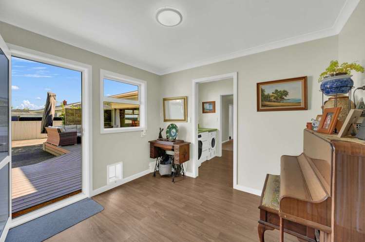 16 Alamein Crescent Onekawa_19