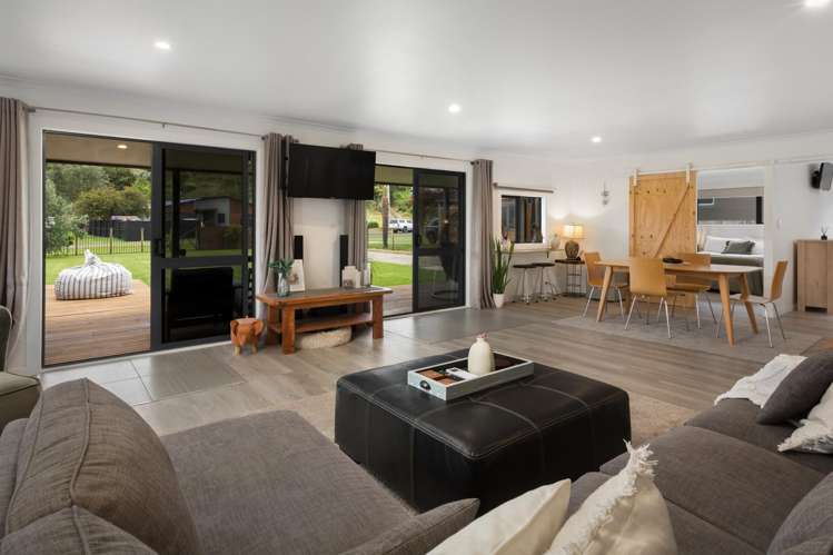 73 Athenree Road Athenree_11