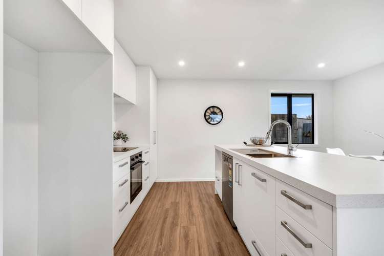 104 Moulson Street Strathern_14