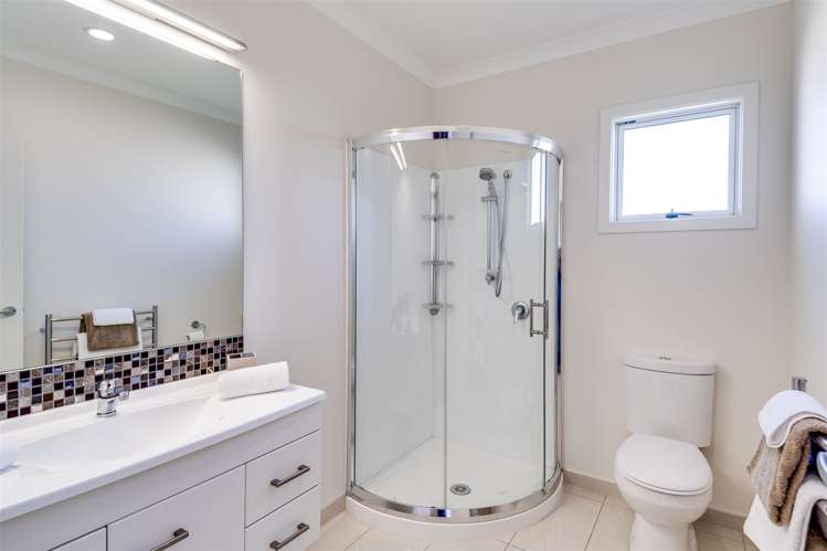 1 Pukaki Place Poraiti_10