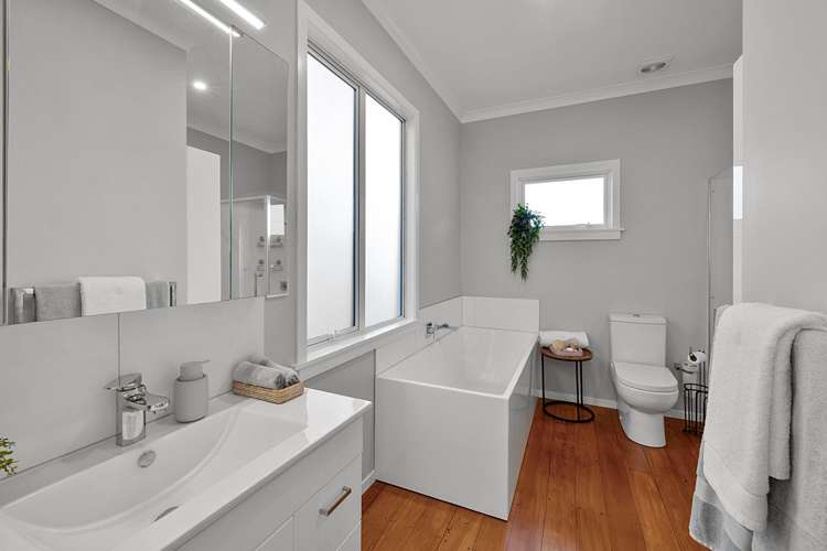 44 Victoria Road Brooklands_10