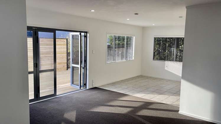 90B Pupuke Road Hillcrest_6