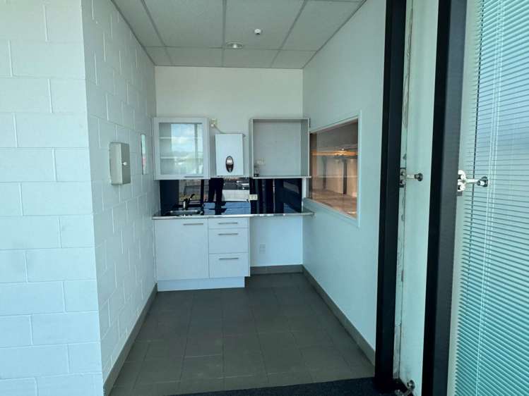 21 Soljan Drive Henderson_11