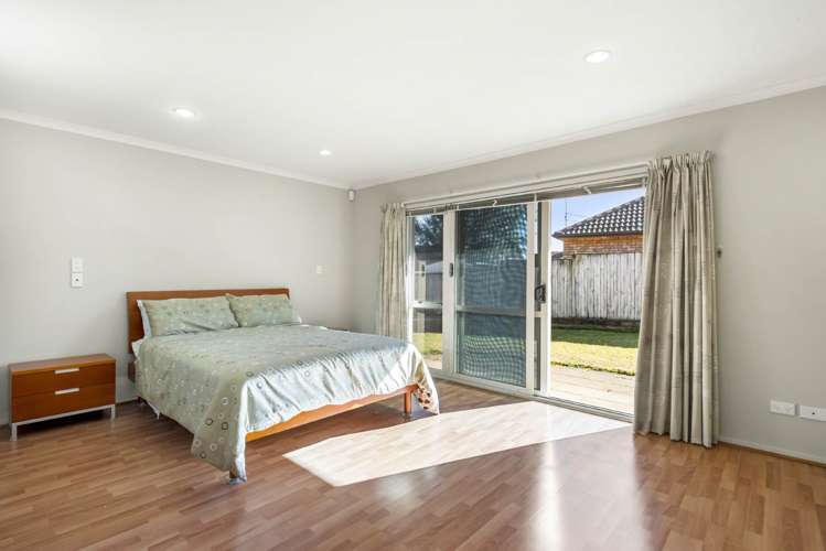 6 Banshire Close Flat Bush_12