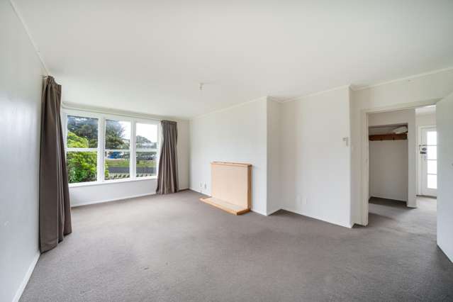 2 Hukatai Street Elsdon_3