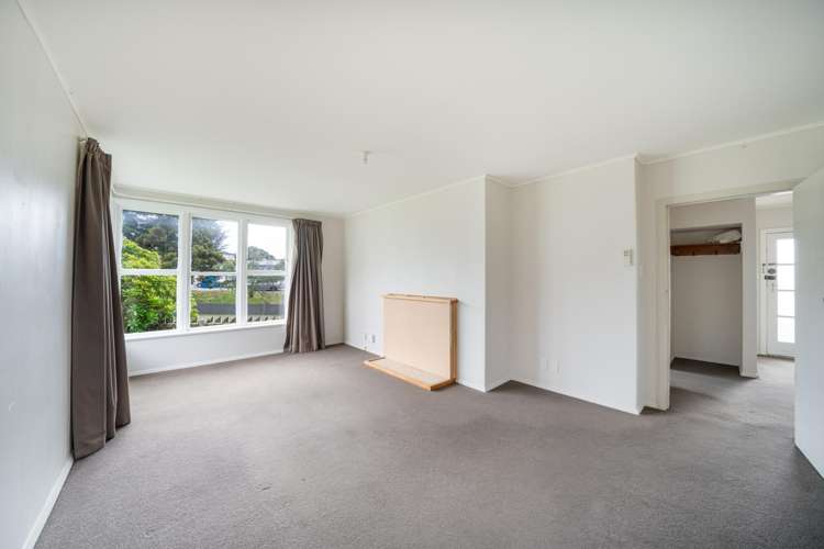 2 Hukatai Street Elsdon_3