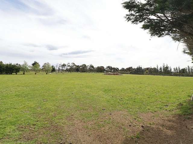 472 Stirrat Street Tisbury_1