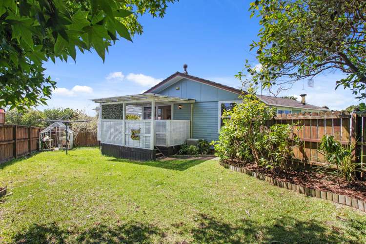 31 Thornlow Street Glendene_19