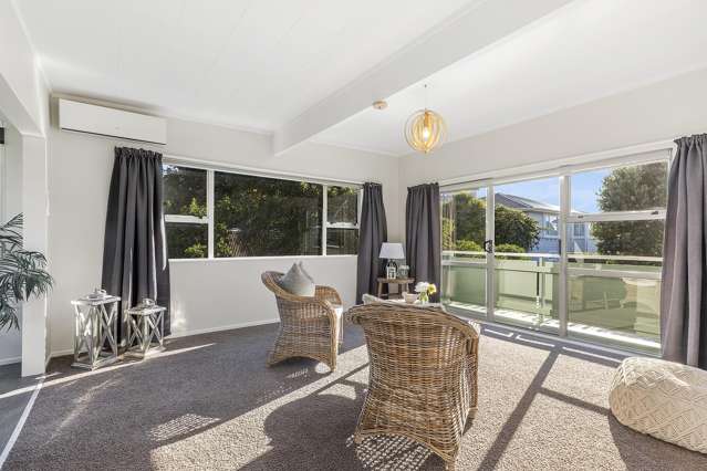 4A/7 Terrace Road Titahi Bay_4