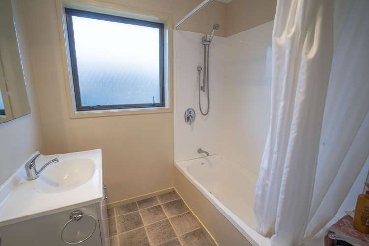 71 Chesney Street Tisbury_10