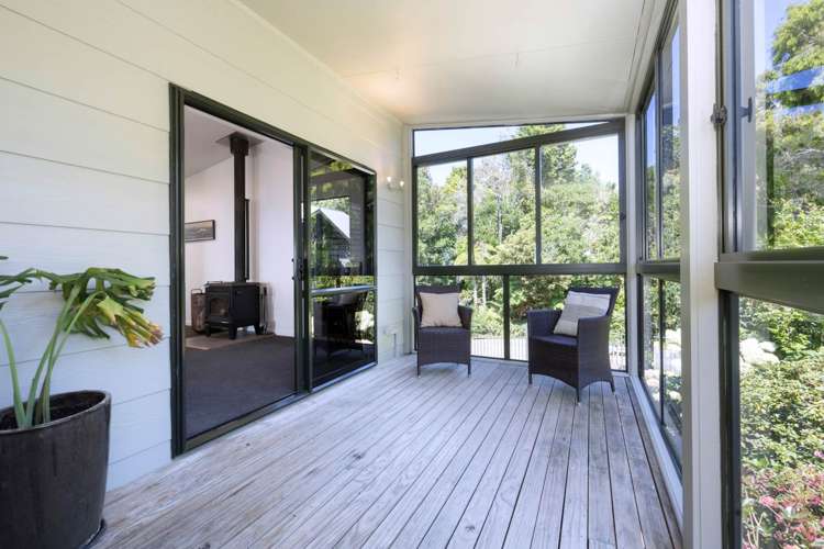 5 Brabant Road Waiatarua_8