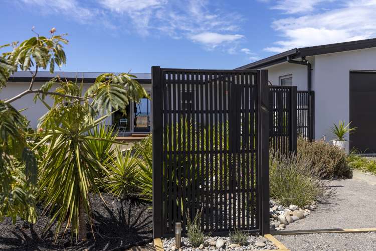 61 Edgewater Place Rarangi_24