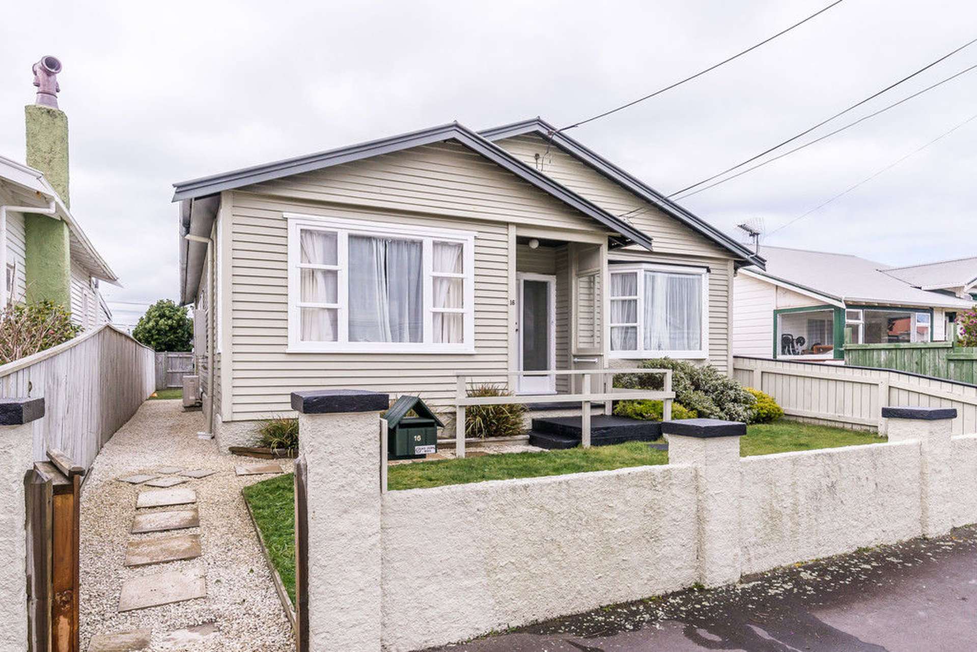 16 Palm Avenue Lyall Bay_0