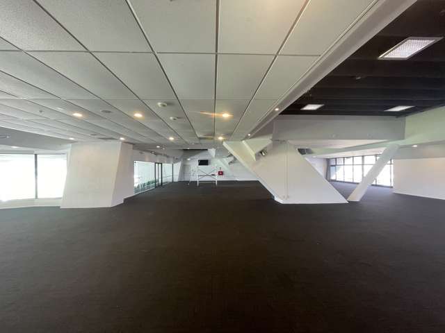 233 Green Lane West Epsom_1