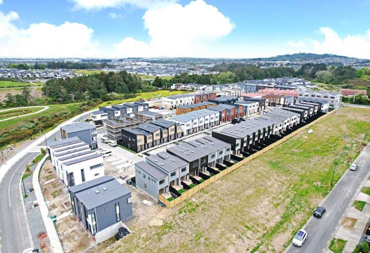 25 Kiato Lane Flat Bush_19