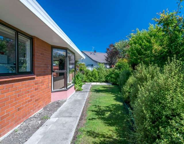 2/27 Henry Street Blenheim Central_3