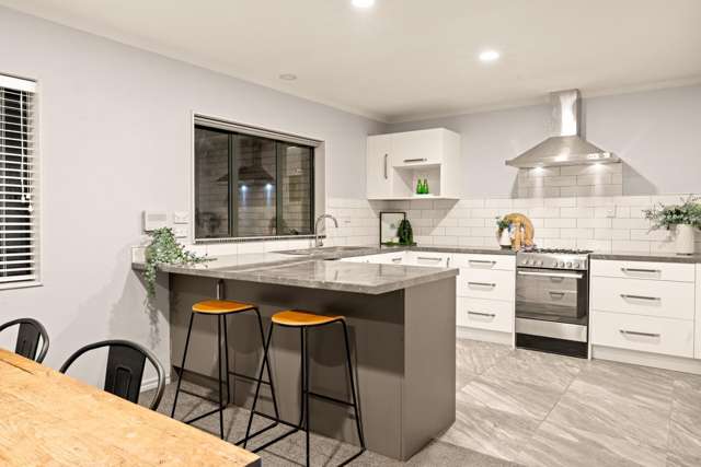 78 Corinth Grove Papamoa_1