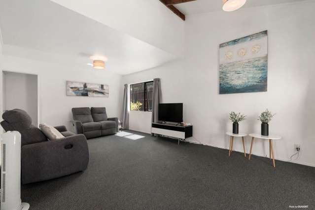 1 Greenvalley Rise Glenfield_3