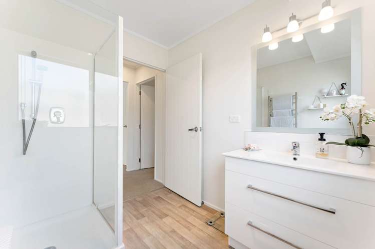 40/18 Williams Road Hobsonville_12