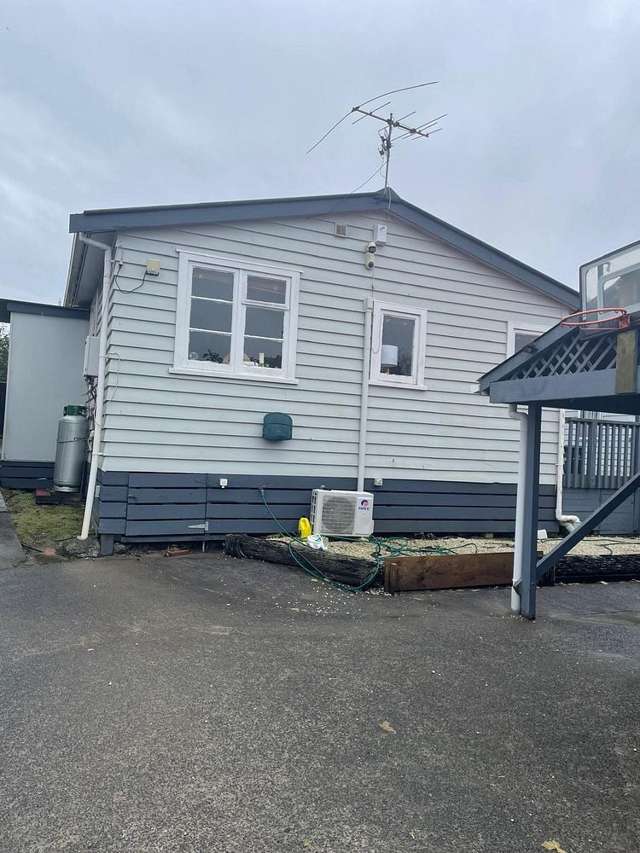 2/18 Tahi Terrace Glen Eden_1